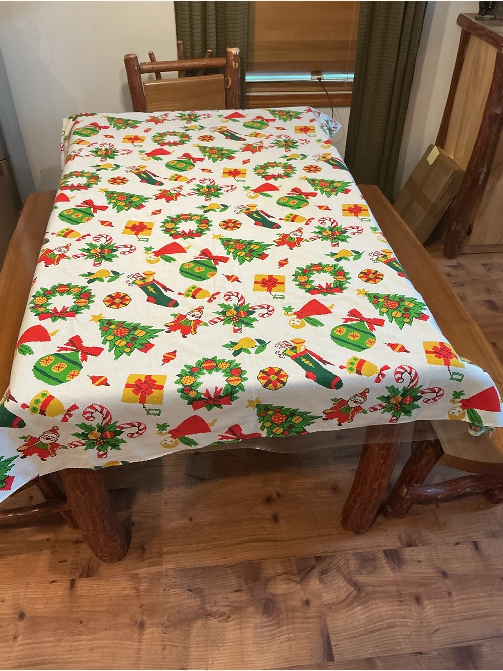 Vintage 1960’s Christmas Tablecloth